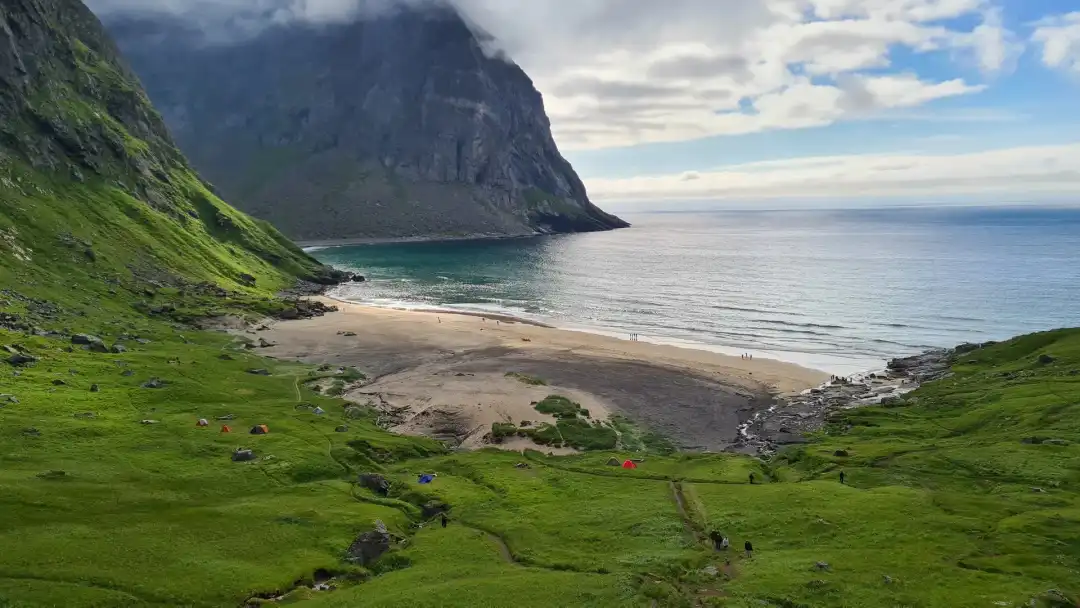 Kvalvika Beach