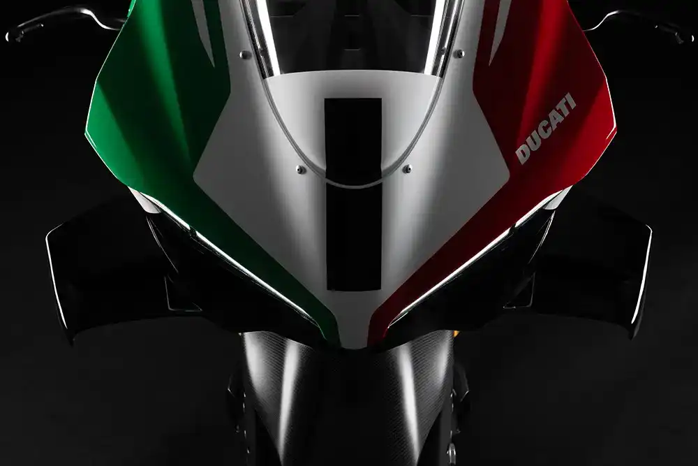 Ducati Panigale V4 Tricolore 2025