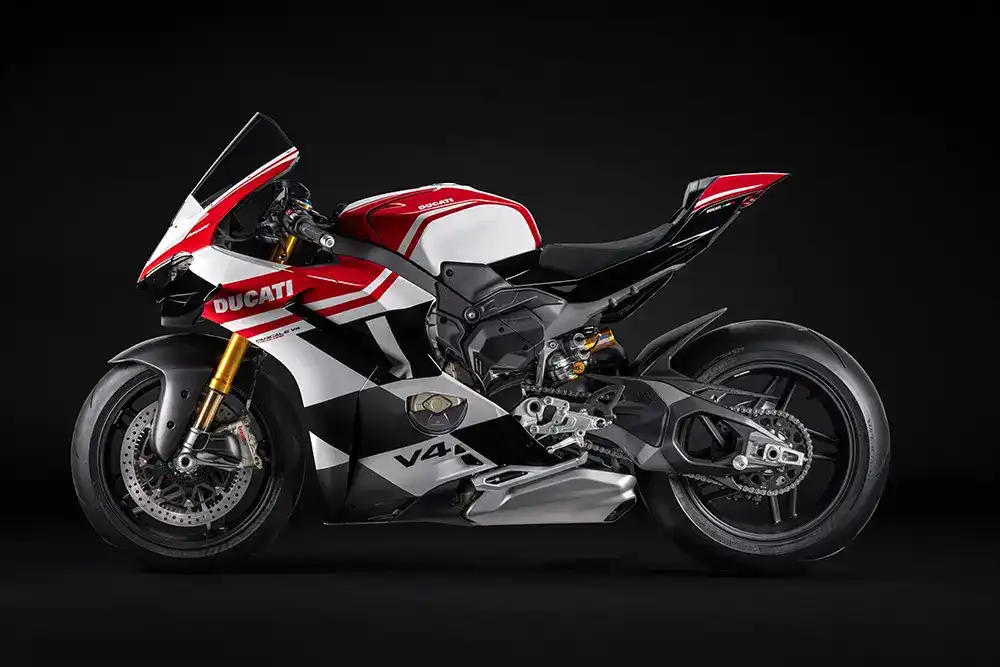 Ducati Panigale V4 Tricolore 2025