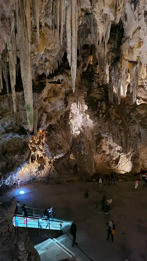 Jaskinie Cuevas de Nerja