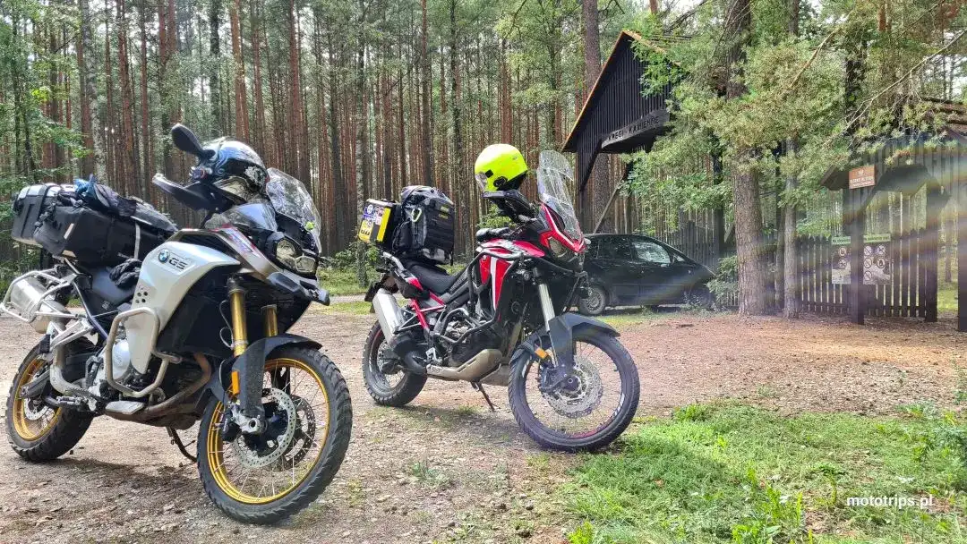 Kaszuby motocyklem – trasa weekendowa przez malownicze wioski i jeziora