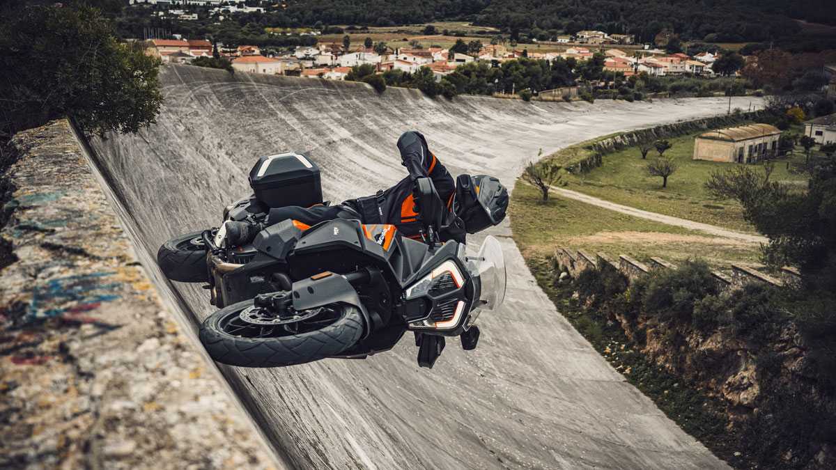 KTM 1290 SUPER ADVENTURE S najbardziej zaawansowany sportowo turystyczny motocykl?