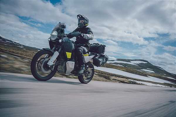 MOTORCYCLES LIFTS THE COVERS OFF THE HIGHLY ANTICIPATED NORDEN 901